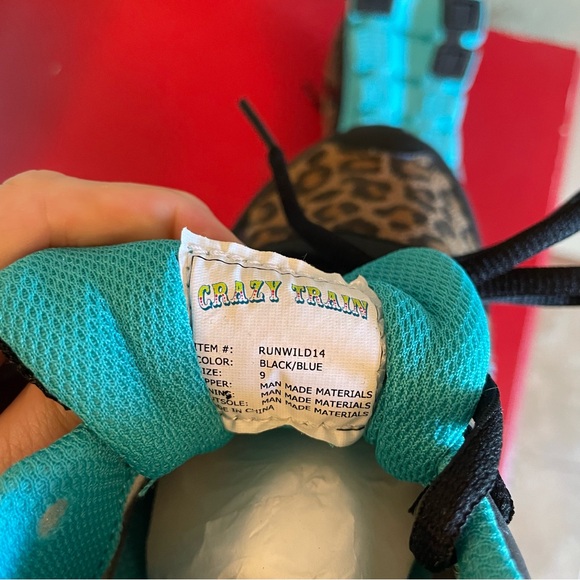 Crazy Train Leopard Turquoise Blue Black Tennis Shoes Lace Up Size 9 Sneakers - Picture 4 of 12